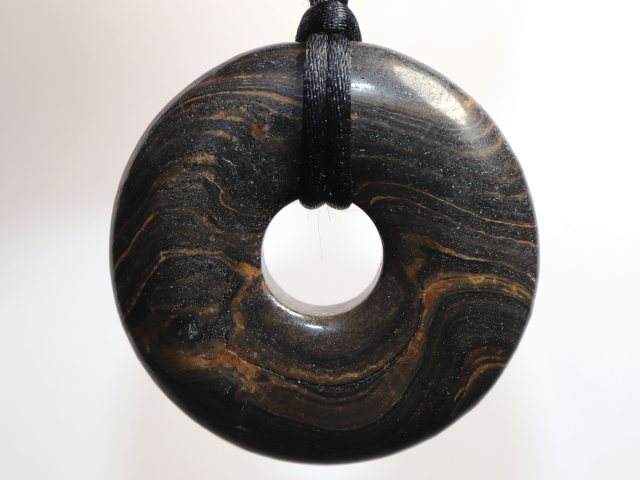 Stromatolith mit Band