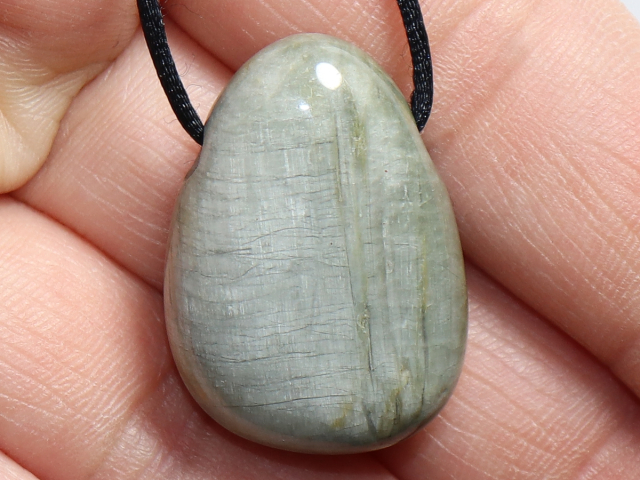 cat's eye quartz with cord or silver 925