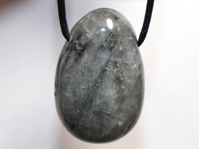 Preview: cat's eye quartz with cord or silver 925