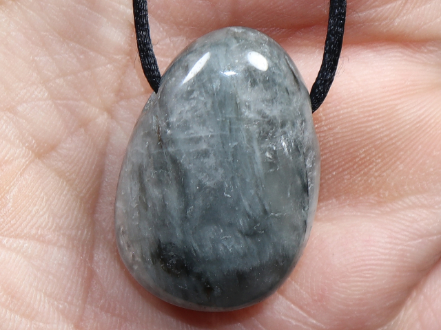 cat's eye quartz with cord or silver 925