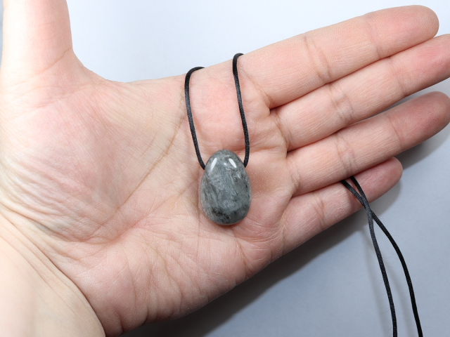 cat's eye quartz with cord or silver 925