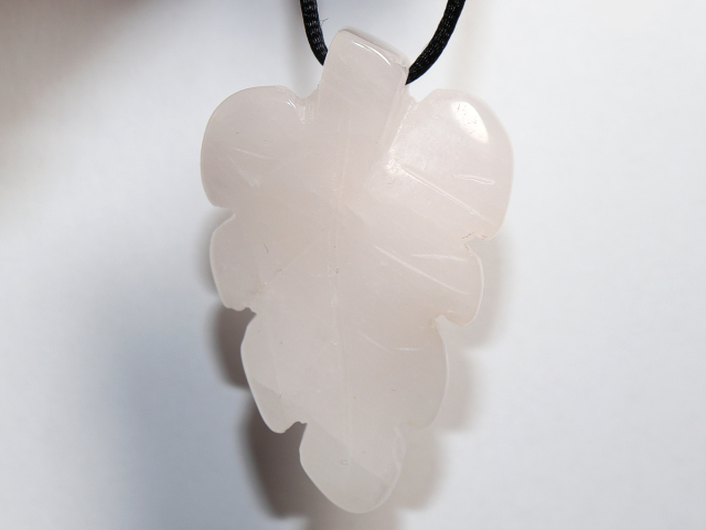 rose quartz with cord or silver 925