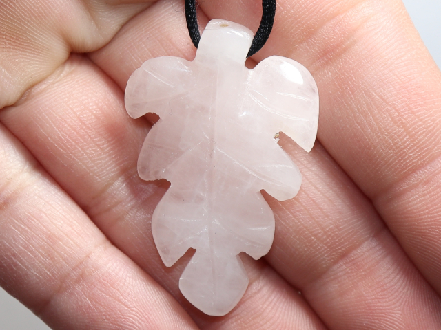 rose quartz with cord or silver 925
