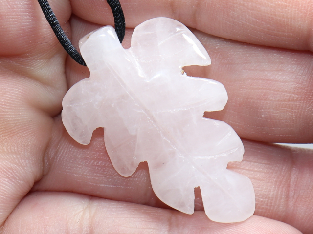 rose quartz with cord or silver 925