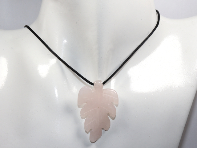 rose quartz with cord or silver 925
