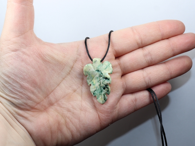 mariposite-dolomite with cord or silver 925