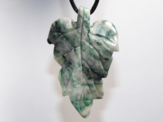 mariposite-dolomite with cord or silver 925