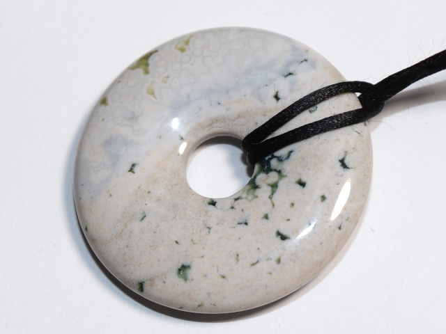 Ozeanjaspis mit Band