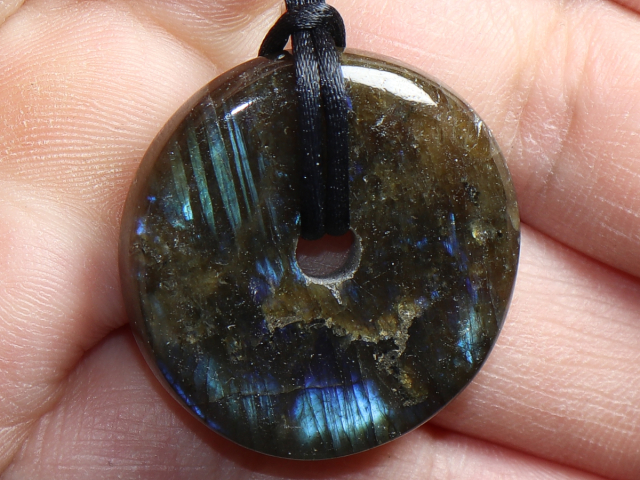 labradorite with cord