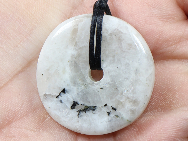 white labradorite with cord