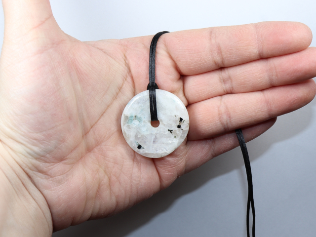 white labradorite with cord