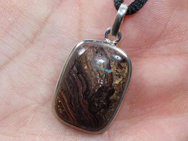 Boulder opal with cord or silver 925