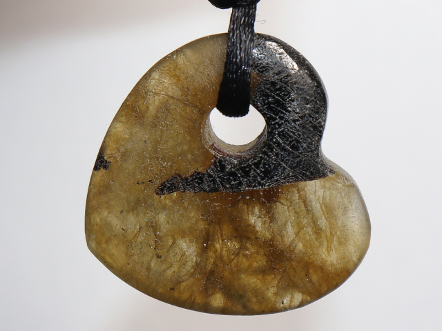 labradorite with cord