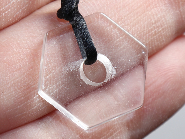 Bergkristall mit Band