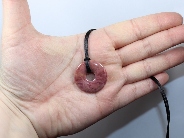 mookaite with cord