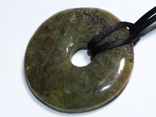 moss agate with cord