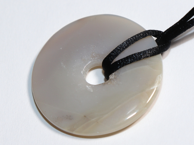 agate with cord