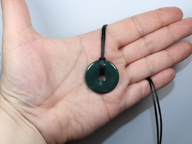 chalcedony with cord