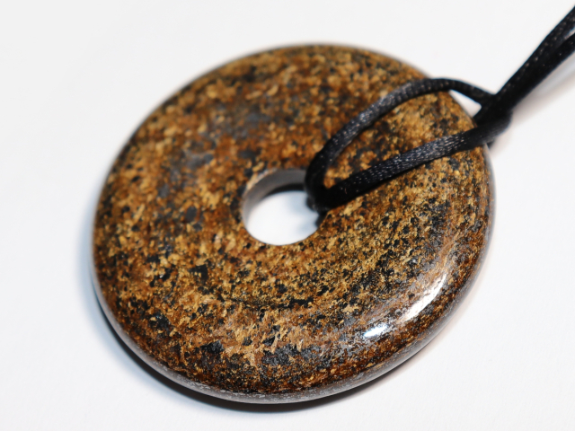 bronzite with cord