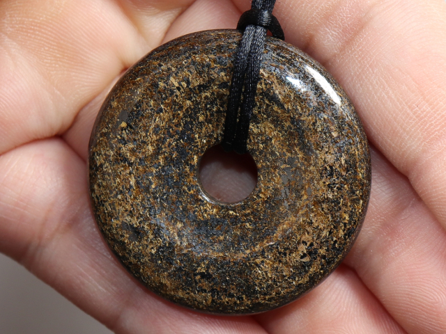bronzite with cord