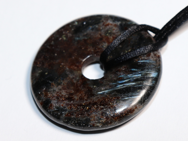anthophyllite with cord