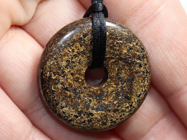 bronzite with cord