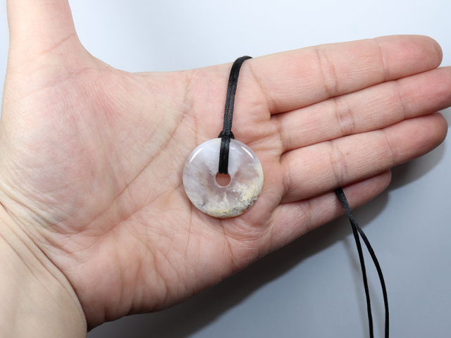 chalcedony with cord