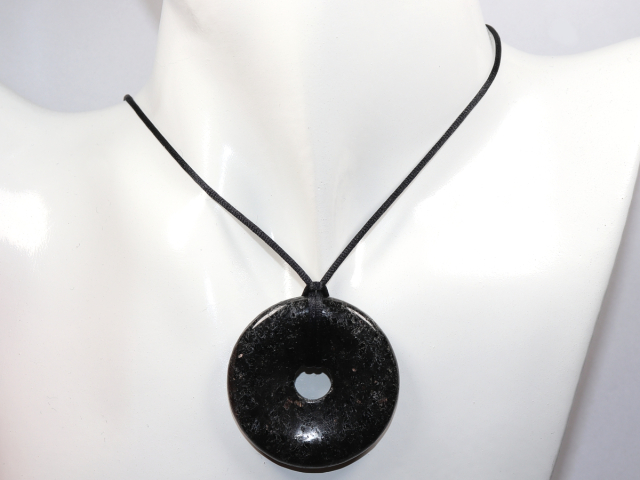 Preview: amphibolite with cord