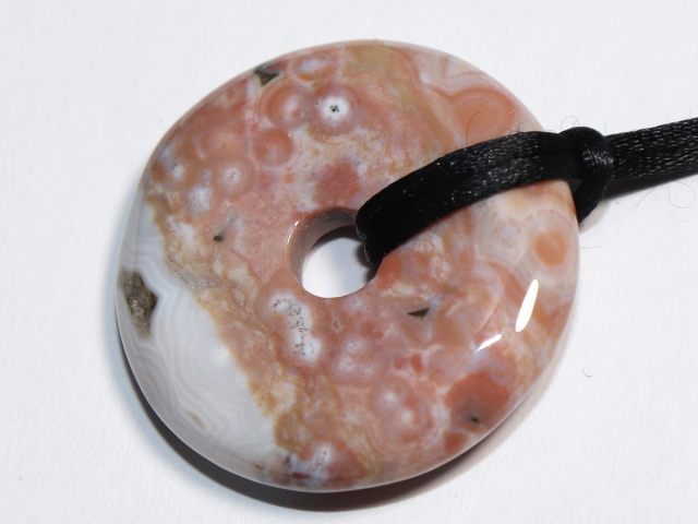 Ozeanjaspis mit Band