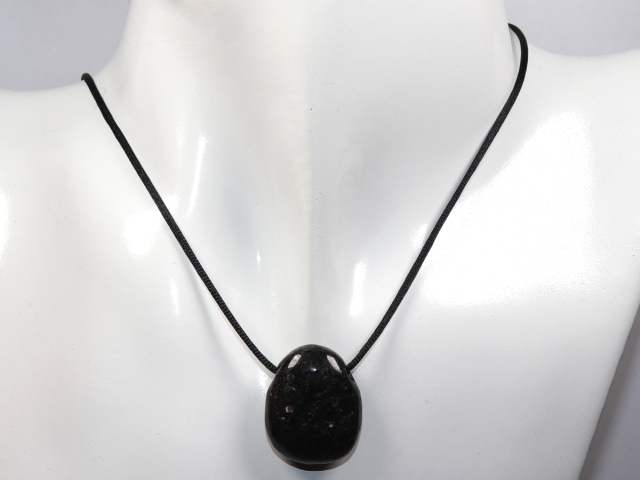 Preview: amphibolite with cord or silver 925