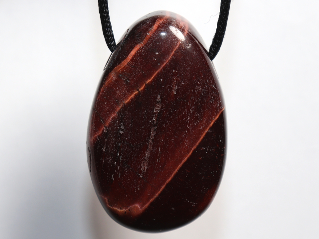 rotes Tigerauge mit Band oder Silber 925