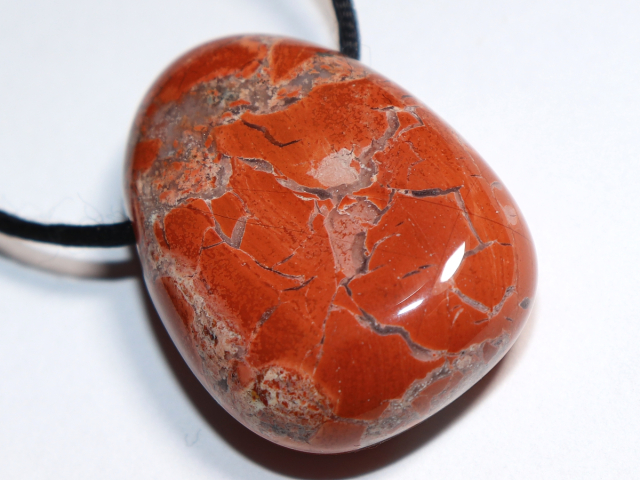 Breckzienjaspis mit Band oder Silber 925