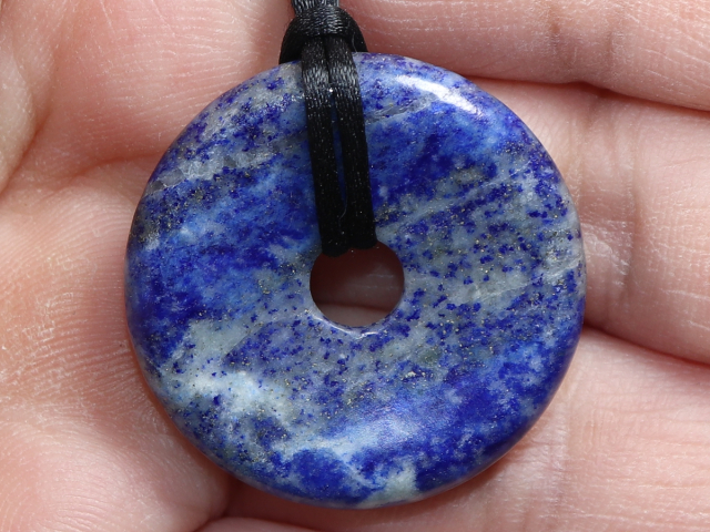 Lapislazuli mit Band