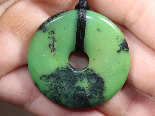 chrysoprase with cord