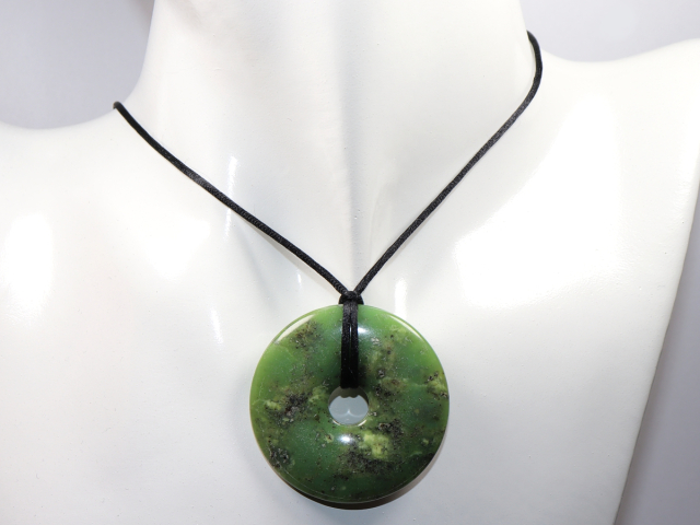 chrysoprase with cord
