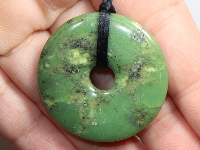 chrysoprase with cord
