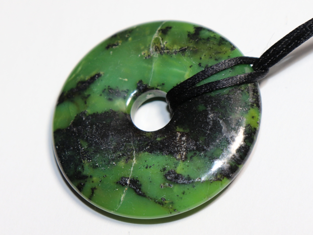chrysoprase with cord