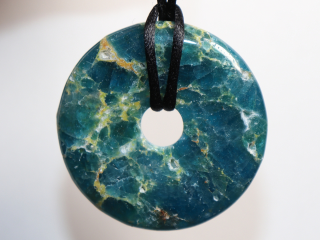 apatite with cord