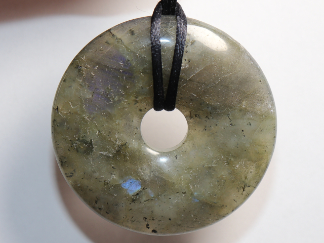 Preview: labradorite with cord