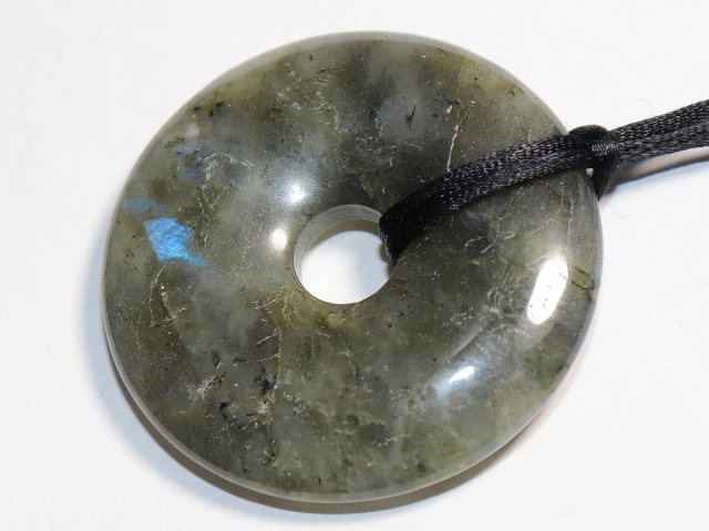 labradorite with cord