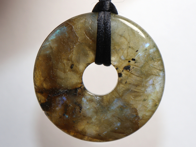 Preview: labradorite with cord