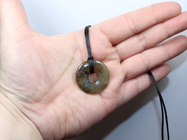 labradorite with cord