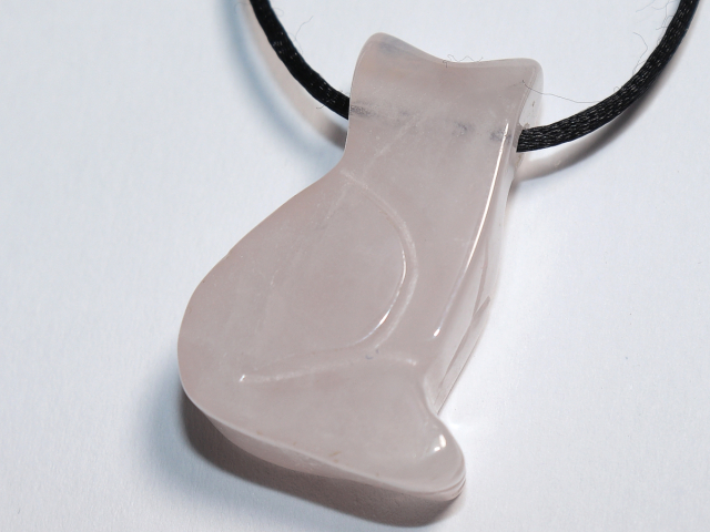 Rosenquarz mit Band oder Silber 925