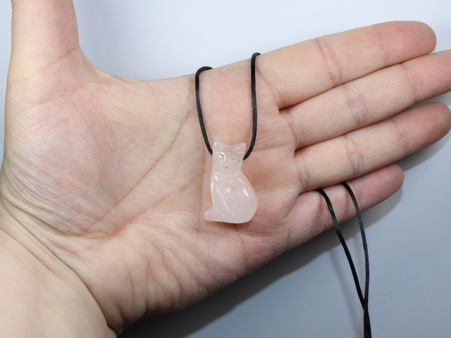 Rosenquarz mit Band oder Silber 925