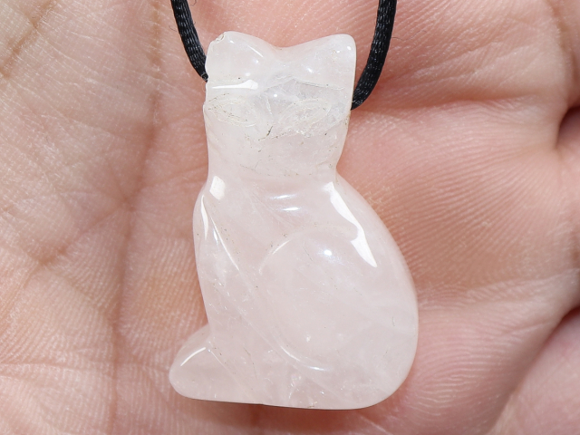 Rosenquarz mit Band oder Silber 925