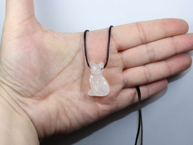 Rosenquarz mit Band oder Silber 925