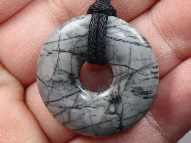 Picasso marble with cord
