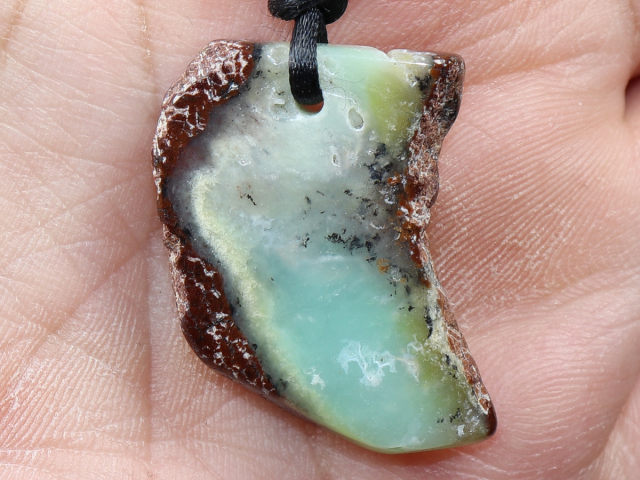 chrysoprase with cord