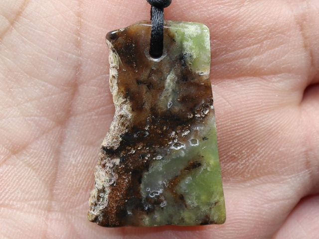 chrysoprase with cord