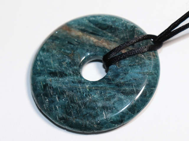 apatite with cord